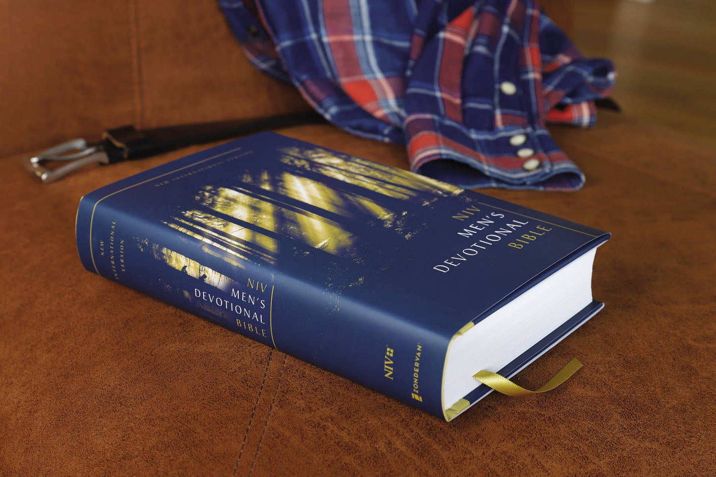 NIV Men's Devotional Bible, Hardcover