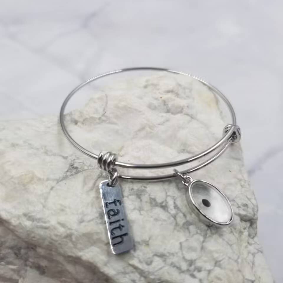 Mustard Seed Faith Bangle Expandable Bracelet: Gold
